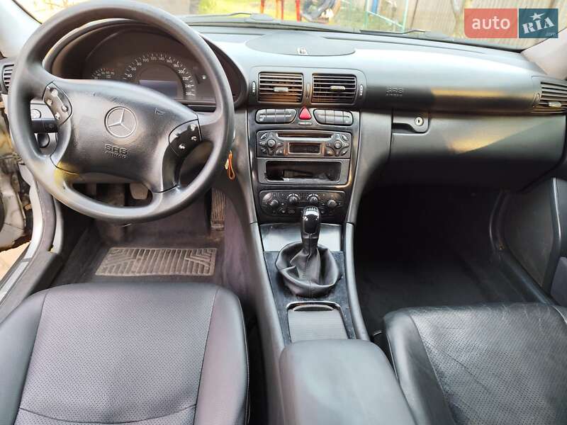 Седан Mercedes-Benz C-Class 2000 в Буче