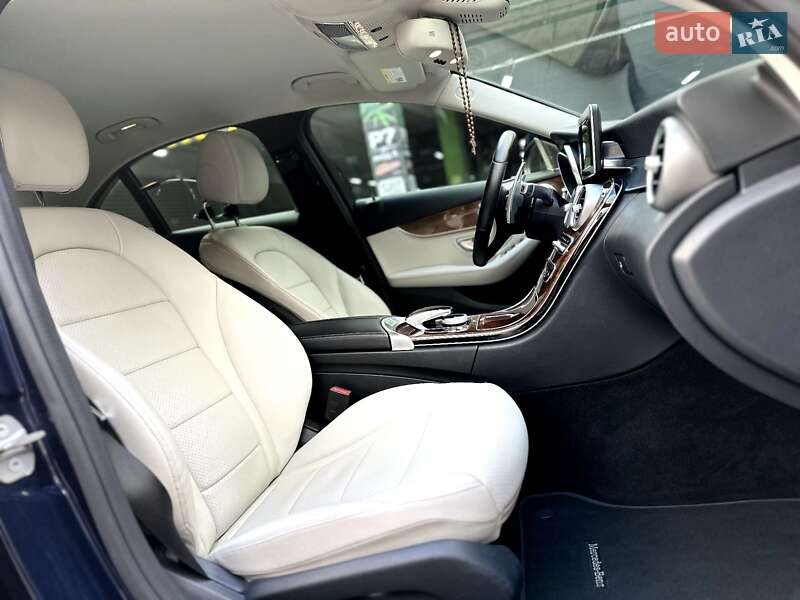 Седан Mercedes-Benz C-Class 2016 в Киеве