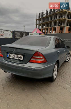 Седан Mercedes-Benz C-Class 2006 в 
