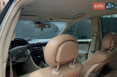 Седан Mercedes-Benz C-Class 2006 в 
