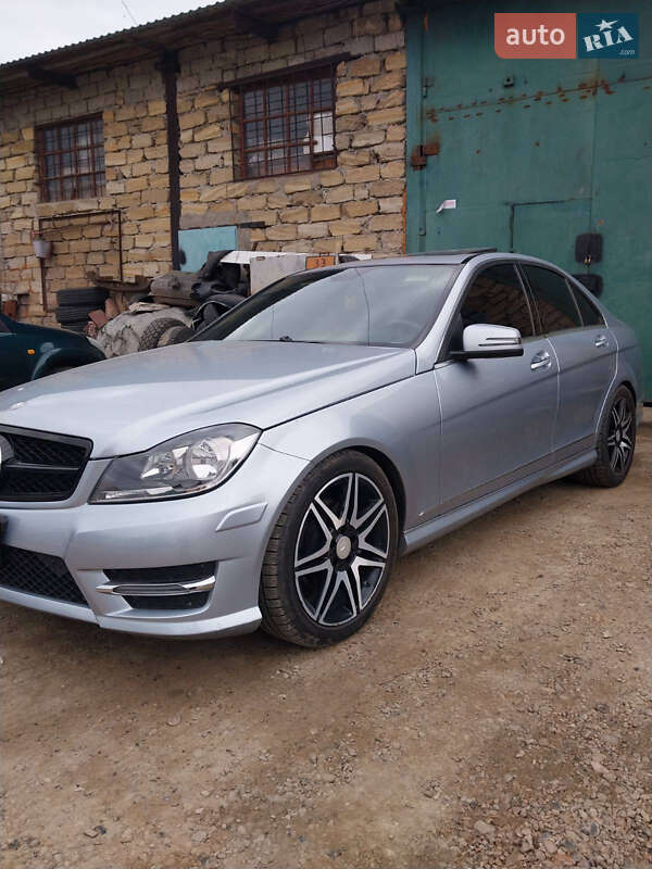 Mercedes-Benz C-Class 2013