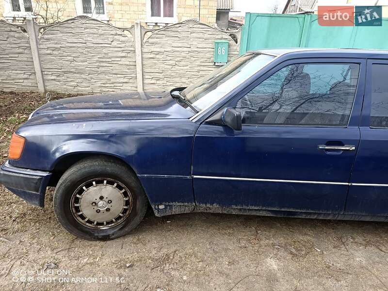 Седан Mercedes-Benz C-Class 1991 в Киеве фото 9 Седан Mercedes-Benz C-Class 1991 в Киеве
