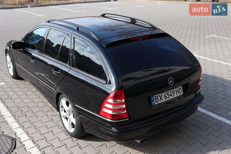Универсал Mercedes-Benz C-Class 2004 в Ивано-Франковске