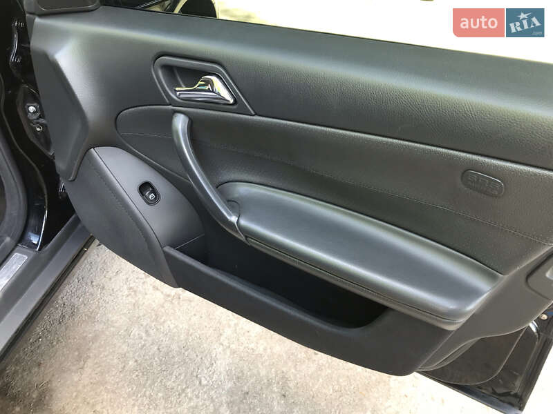 Универсал Mercedes-Benz C-Class 2003 в Староконстантинове