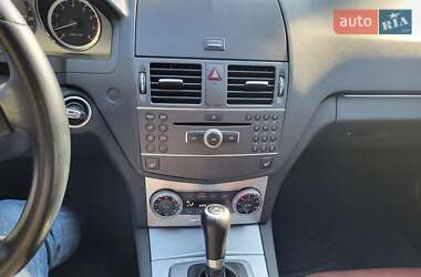 Седан Mercedes-Benz C-Class 2010 в 