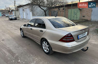 Седан Mercedes-Benz C-Class 2005 в Бердичеве