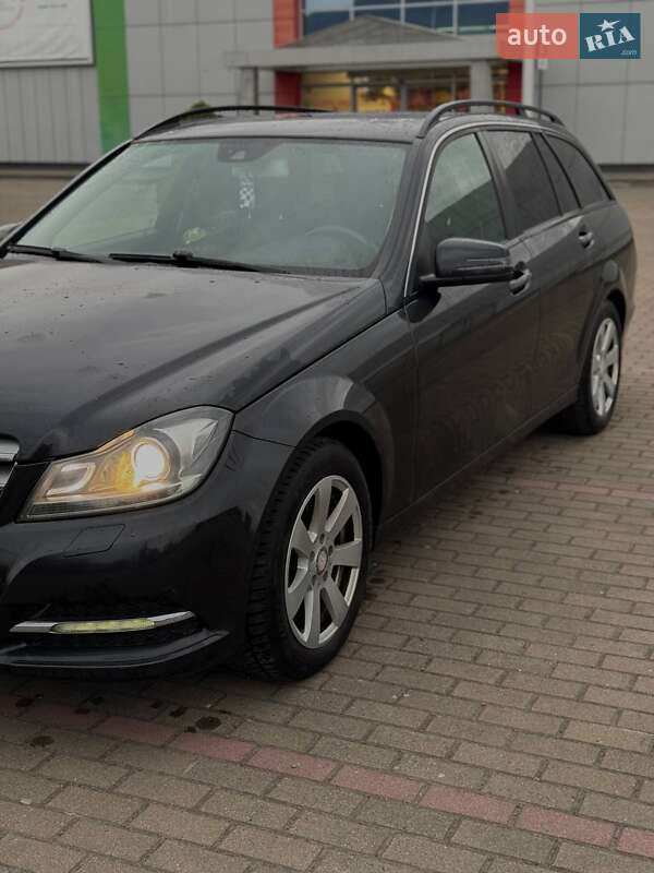Универсал Mercedes-Benz C-Class 2014 в Виноградове