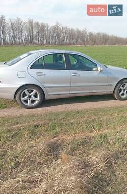 Седан Mercedes-Benz C-Class 2002 в 