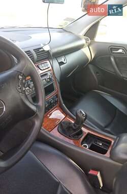 Седан Mercedes-Benz C-Class 2002 в 