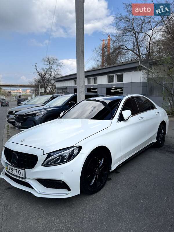 Mercedes-Benz C-Class 2017
