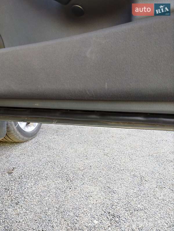 Купе Mercedes-Benz C-Class 2005 в Тальному