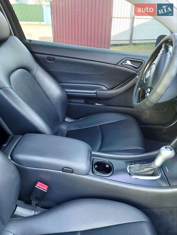 Купе Mercedes-Benz C-Class 2005 в Тальному