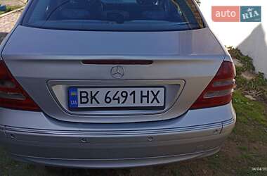 Седан Mercedes-Benz C-Class 2002 в 