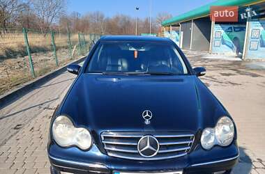Седан Mercedes-Benz C-Class 2005 в 