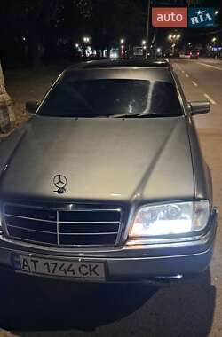 Седан Mercedes-Benz C-Class 1995 в 