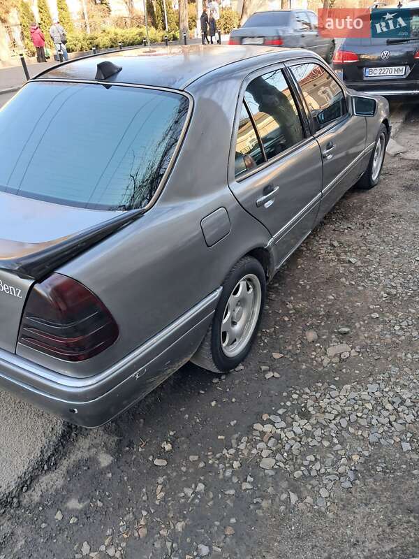 Седан Mercedes-Benz C-Class 1995 в Калуше