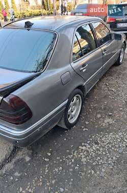 Седан Mercedes-Benz C-Class 1995 в 