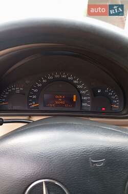 Седан Mercedes-Benz C-Class 2001 в 