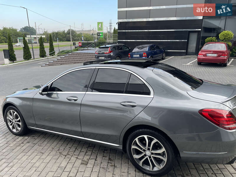 Седан Mercedes-Benz C-Class 2016 в Львове