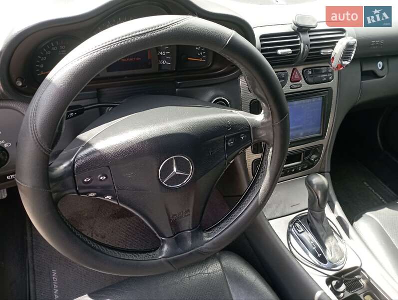 Купе Mercedes-Benz C-Class 2002 в Тернополе