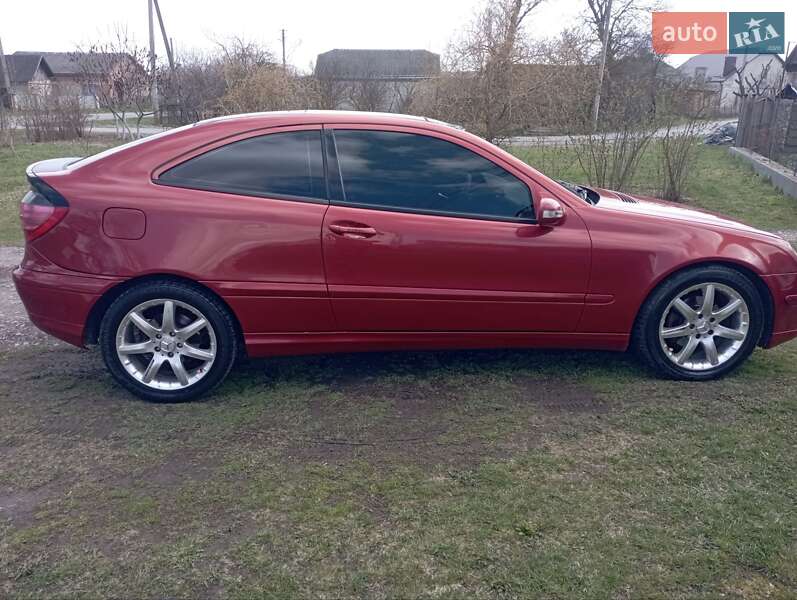 Купе Mercedes-Benz C-Class 2002 в Тернополе