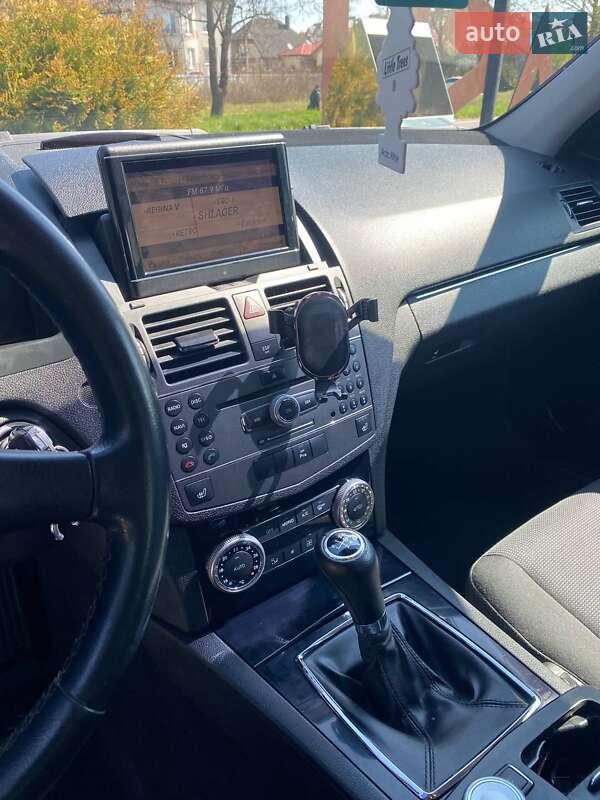 Универсал Mercedes-Benz C-Class 2010 в Ужгороде
