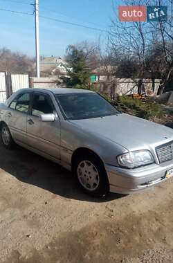 Седан Mercedes-Benz C-Class 1997 в 