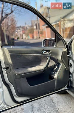 Седан Mercedes-Benz C-Class 2003 в 