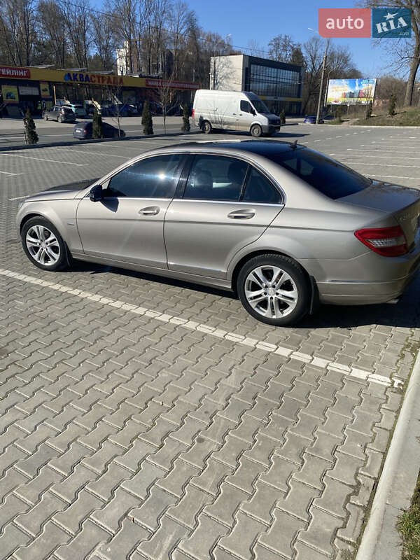 Седан Mercedes-Benz C-Class 2007 в Тернополе