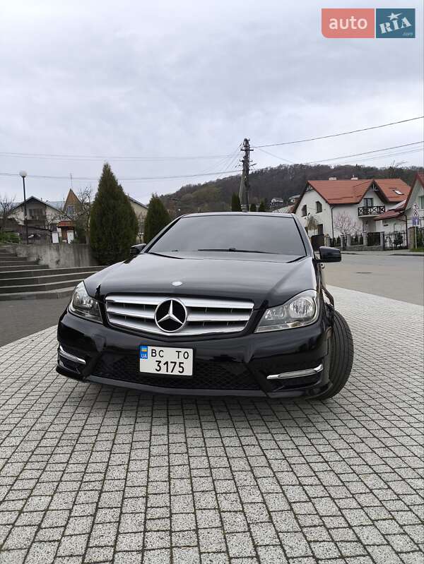 Mercedes-Benz C-Class 2012