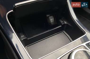 Универсал Mercedes-Benz C-Class 2018 в 