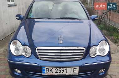 Универсал Mercedes-Benz C-Class 2006 в 