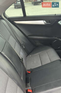 Седан Mercedes-Benz C-Class 2009 в 
