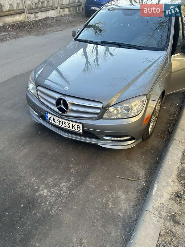 Седан Mercedes-Benz C-Class 2011 в Киеве