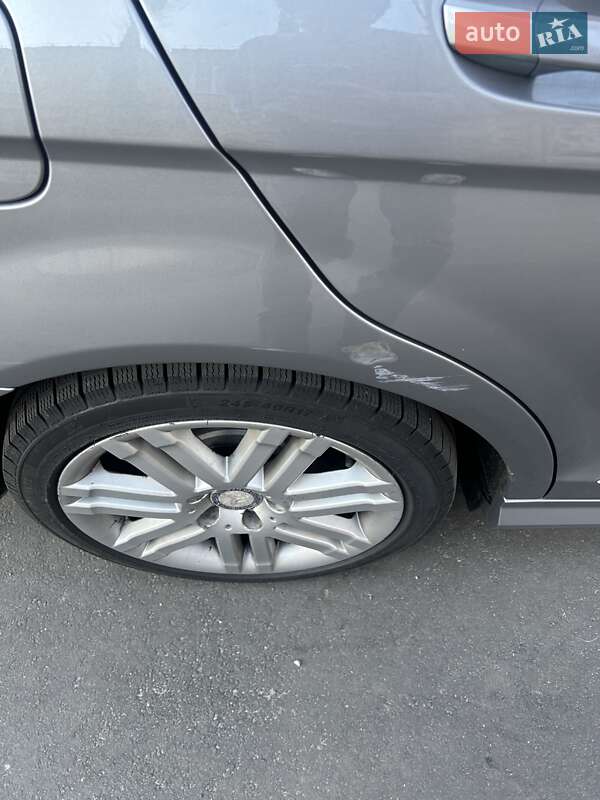 Седан Mercedes-Benz C-Class 2011 в Киеве