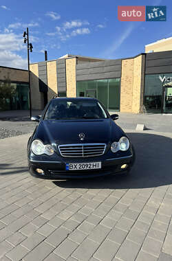 Універсал Mercedes-Benz C-Class 2004 в 