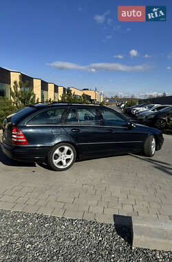Універсал Mercedes-Benz C-Class 2004 в 