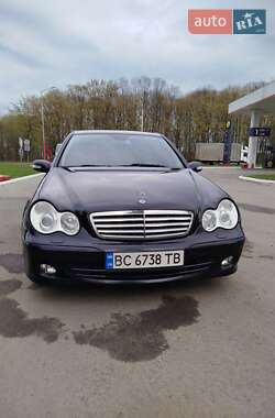 Седан Mercedes-Benz C-Class 2005 в 