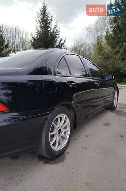 Седан Mercedes-Benz C-Class 2005 в 