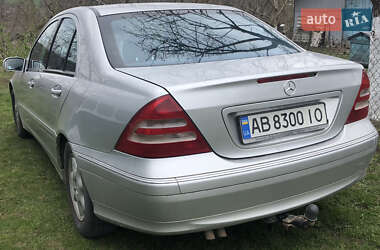 Седан Mercedes-Benz C-Class 2001 в Виннице