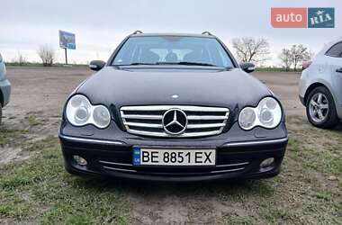 Универсал Mercedes-Benz C-Class 2004 в 