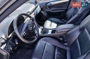 Универсал Mercedes-Benz C-Class 2004 в 