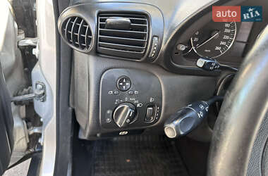 Седан Mercedes-Benz C-Class 2004 в 