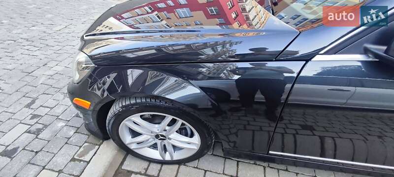 Седан Mercedes-Benz C-Class 2013 в Львове