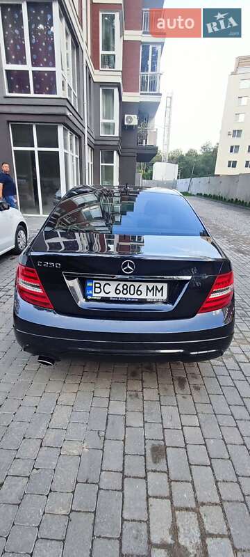 Седан Mercedes-Benz C-Class 2013 в Львове