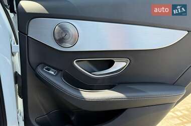 Седан Mercedes-Benz C-Class 2017 в 