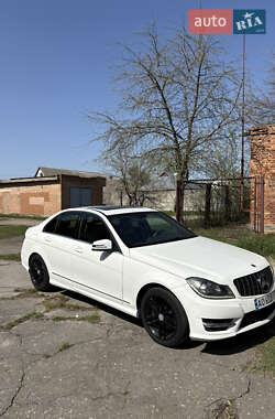Седан Mercedes-Benz C-Class 2013 в 