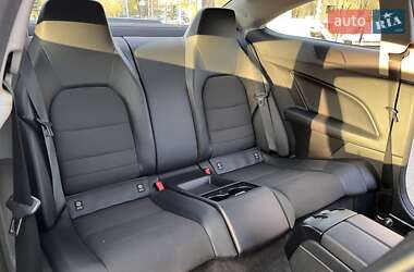 Купе Mercedes-Benz C-Class 2011 в 
