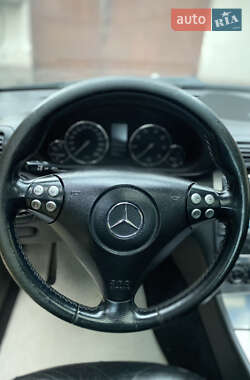 Универсал Mercedes-Benz C-Class 2004 в 