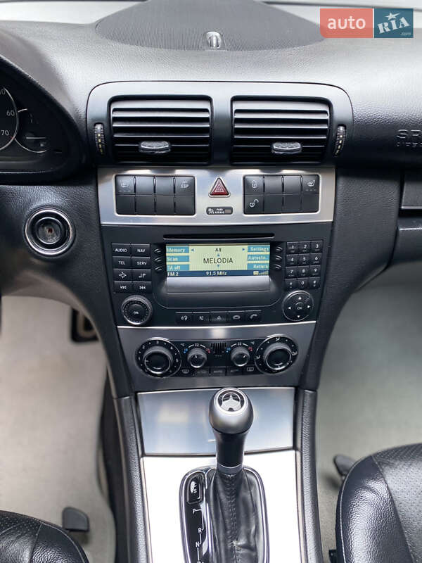 Универсал Mercedes-Benz C-Class 2004 в Львове